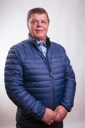 modra srajca in modra bunda